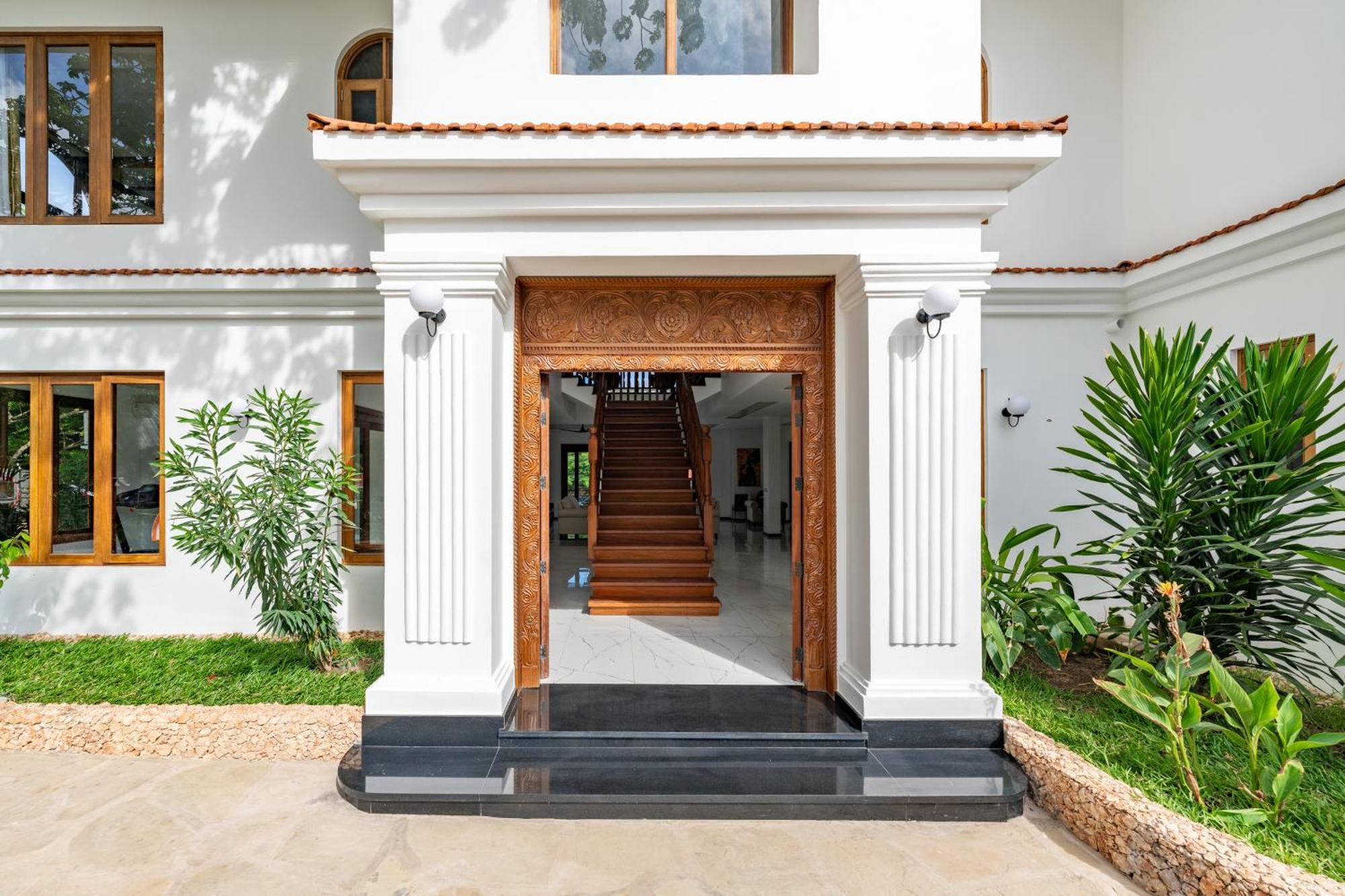 Villa Branca Diani Boutique Luxury & Personalized Service شاطئ دياني المظهر الخارجي الصورة