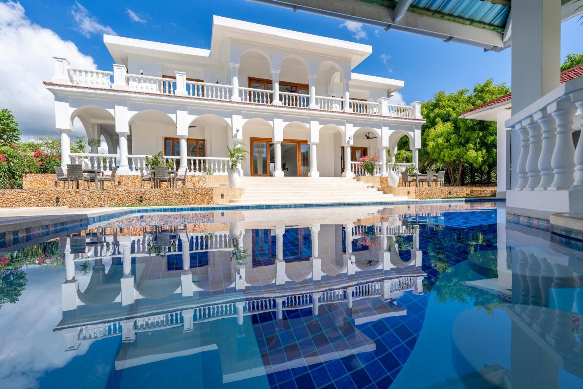 Villa Branca Diani Boutique Luxury & Personalized Service شاطئ دياني المظهر الخارجي الصورة