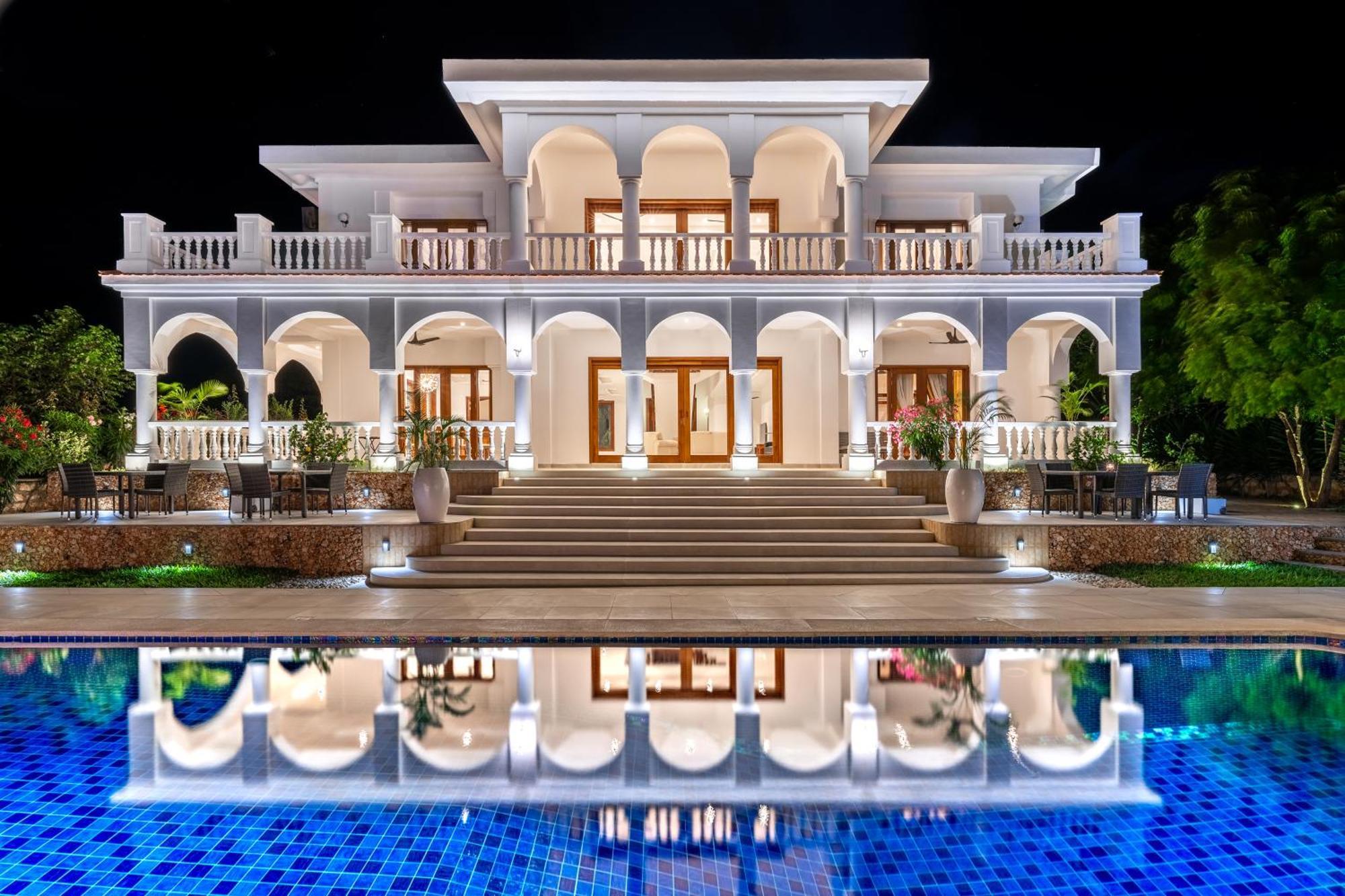 Villa Branca Diani Boutique Luxury & Personalized Service شاطئ دياني المظهر الخارجي الصورة