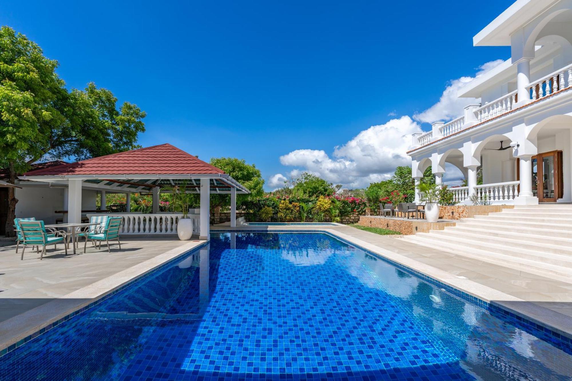 Villa Branca Diani Boutique Luxury & Personalized Service شاطئ دياني المظهر الخارجي الصورة