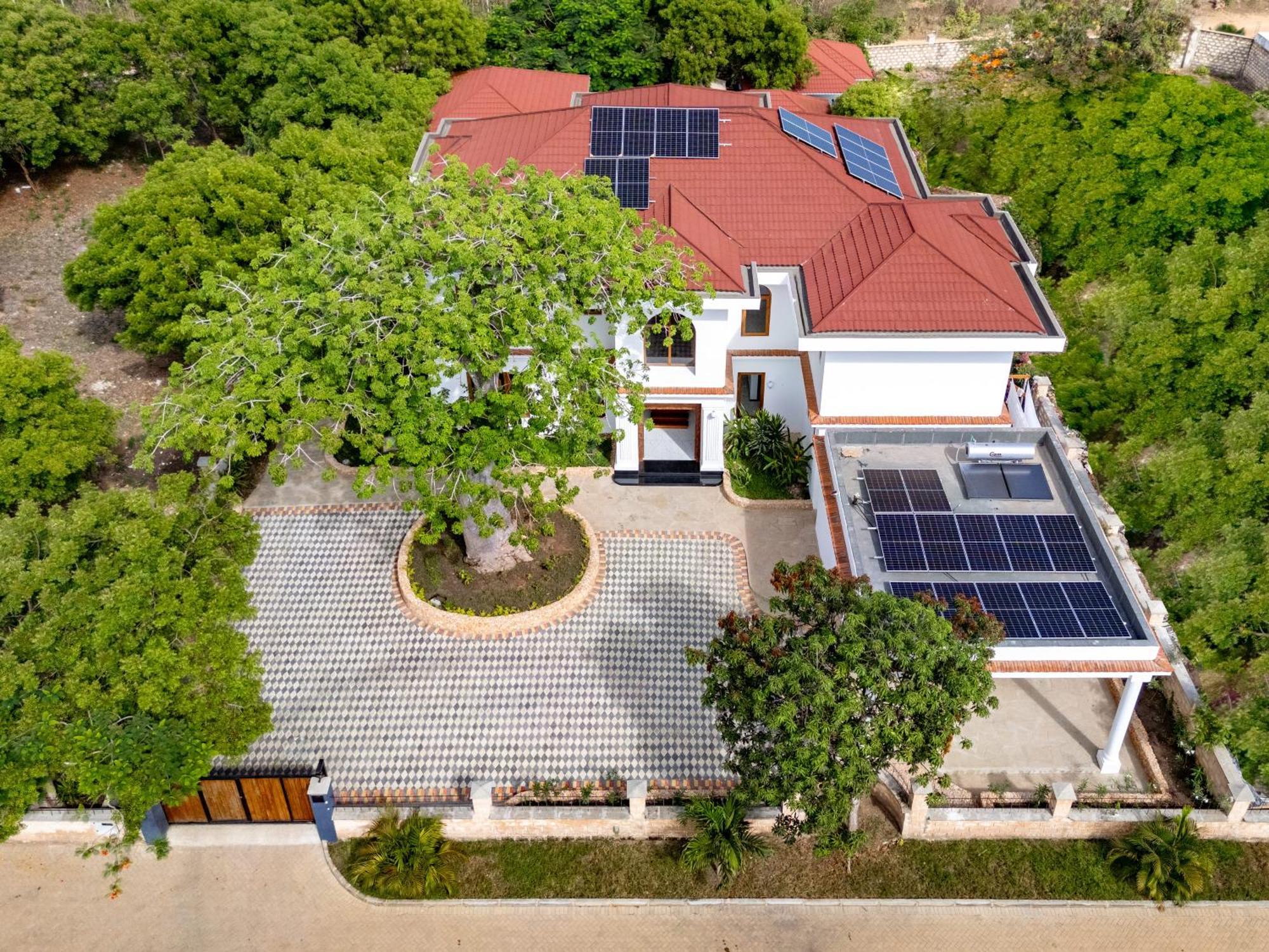 Villa Branca Diani Boutique Luxury & Personalized Service شاطئ دياني المظهر الخارجي الصورة