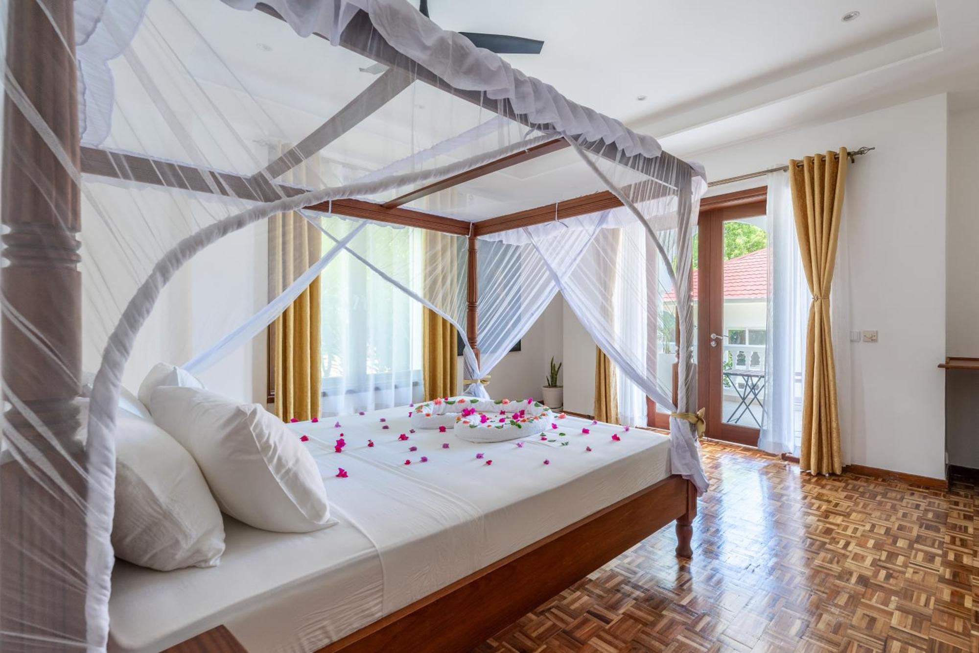Villa Branca Diani Boutique Luxury & Personalized Service شاطئ دياني المظهر الخارجي الصورة